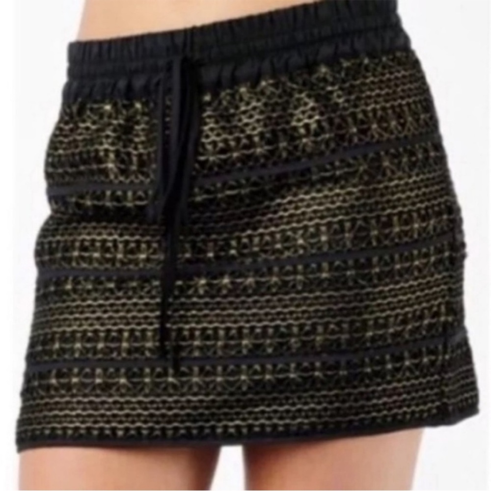 Robbi & Nikki Black Metallic Lace Mini Skirt Women’s Size Large NWT